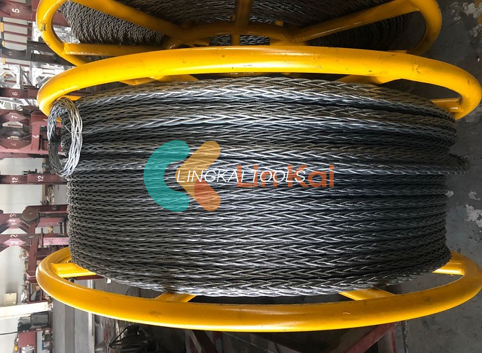 Malakas na 12 X 19s Anti Twist Steel Wire Rope Para sa Paghila ng Conductor ISO 9001 Certified