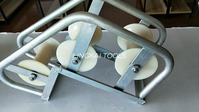 SH450J Modelong Galvanized Manhole Cable Roller Aluminum Material Bend Type