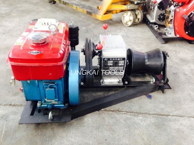 Portable Cable Winch Puller Cylindrical Shape na May Water Cooled Diesel Engine