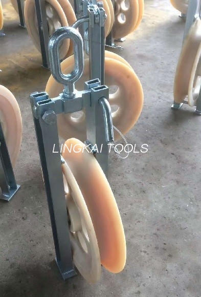 Open Type Steel Cable Pulling Pulley Block Para sa Pull Steel Strand
