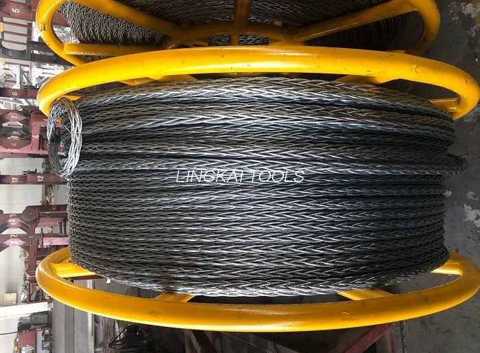 18mm Anti Twisting Steel Wire Rope Para sa Dalawang Bundled Conductors Overhead Line Stringing