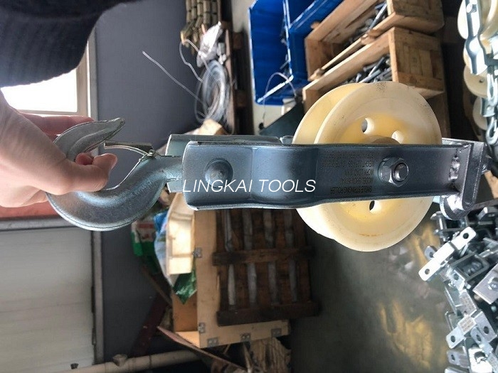 Nakaupo At Nakabitin na Uri ng Dual-Use Conductor Wire Rope Pulley Stringing